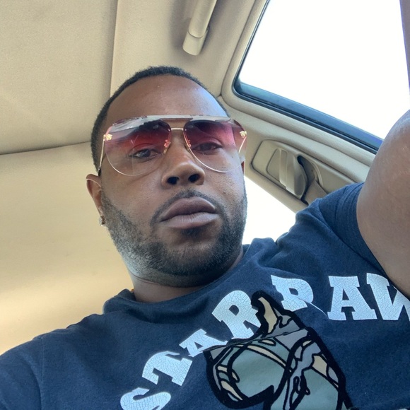 Meet your Posher, Eddie - Picture 1 of 1